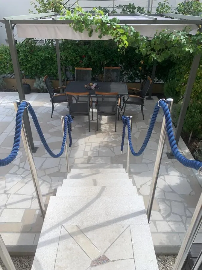Albatros Apartment Trogir